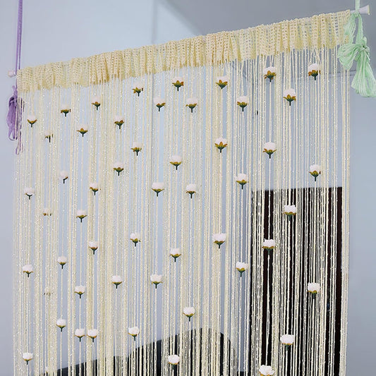 ستارة باب من خيوط الورد